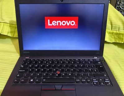Lenovo ThinkPad X260 i5 6th Gen.  8/256 GB SSD