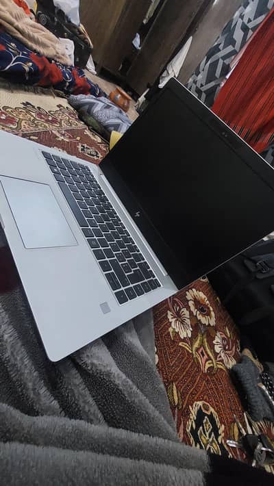 Hp elitebook 1040-G4  i5 7th  16/512 ssd nvme