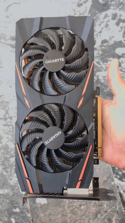 Gigabyte RX 570 4GB - 10/10 Condition (Like New)