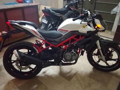 Benelli | TNT 150i | Model 2020