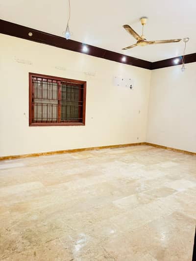 500 Square Yard Bungalow For Rent In DHA Phase 5
