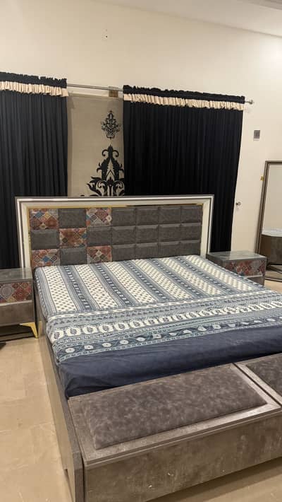 Modern queen sized bed set with side table and dressing table-