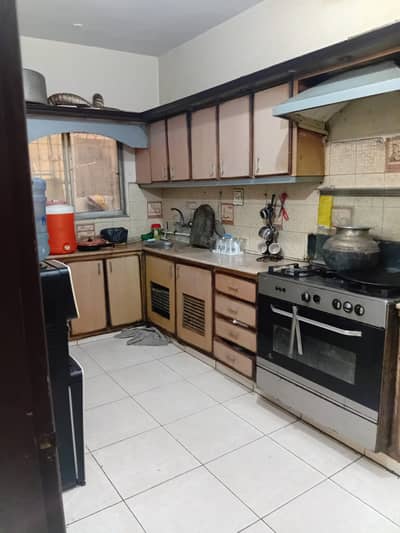 two bed dd apartment for rent in johar