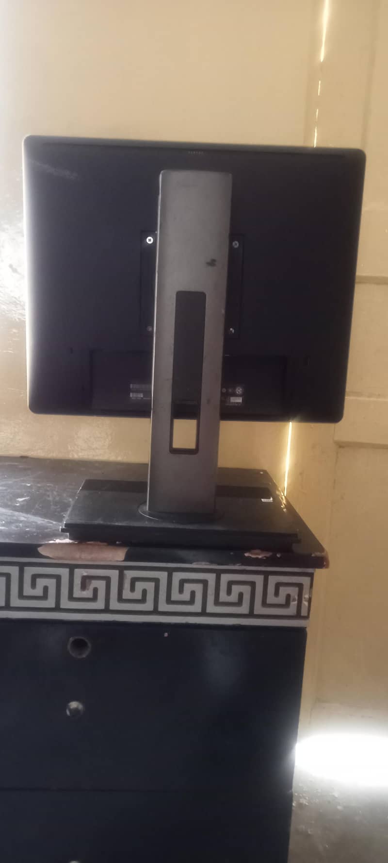 Dell Flat Panel LCD 4