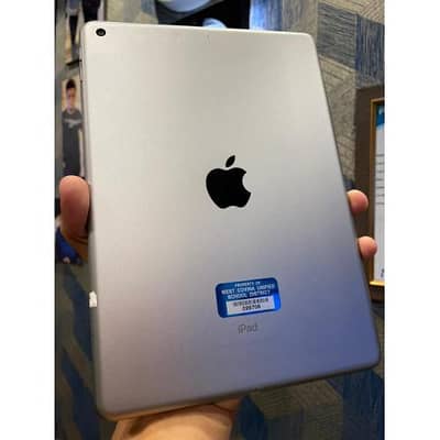 Apple ipad 5 cellular with sim spot like brand new 321/4151670