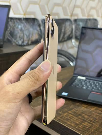 iPhone 11 Pro Max for sale 0371=4174=379