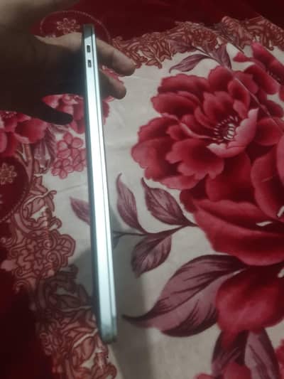 Apple MacBook Pro 15-inch 2017 — Core i7 | 16GB RAM | 256GB SSD