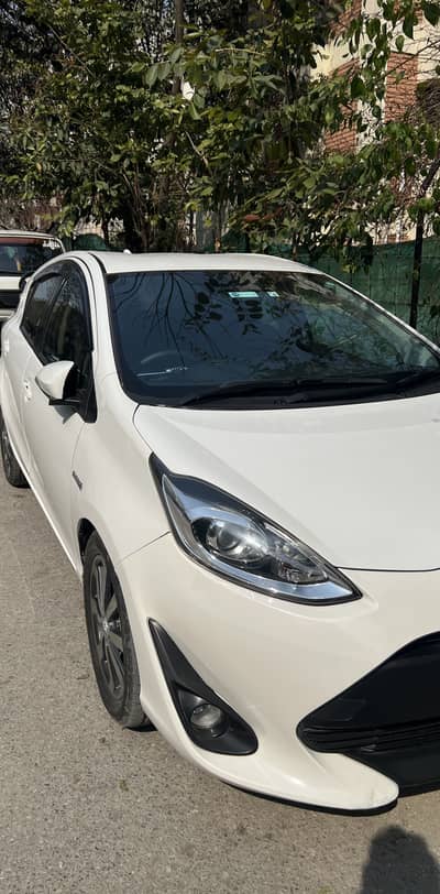Aqua 2018 model 2022 hybrid urgent sale isb number