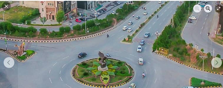 08 Marla Rented Plaza for Sale - Rent 7.50 Lacs Per month