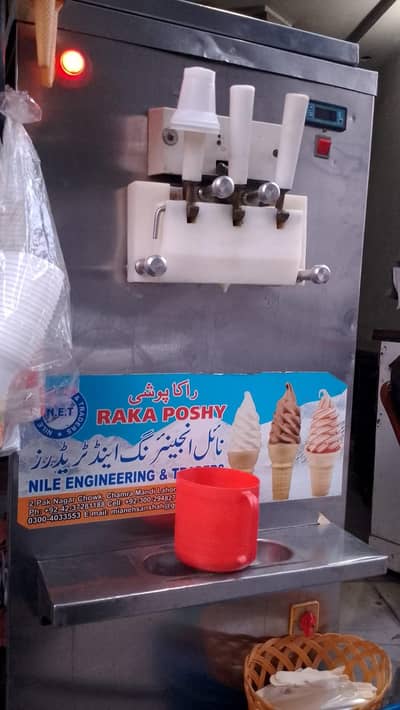 ice cream machine used ha ada per chal rahi ha all ok