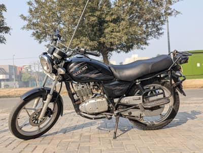 urgent sale Suzuki bike Gs150sE/2022