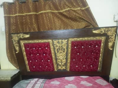 double bed,,2 side tables nd 1 dressing