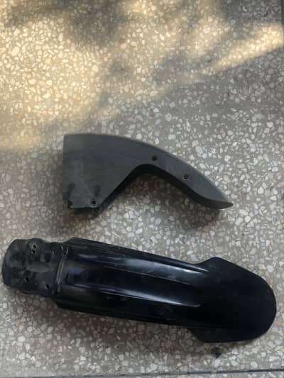 YAMAHA YBR 125 G FRONT FENDER/MUDGUARD
