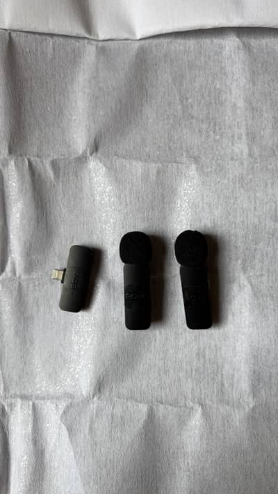 BOYA BY-V2 Wireless Microphone (Lightning for iPhone) – Like New | War