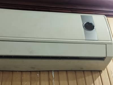 1 ton Gree Ac with Mitsubishi Outdoor