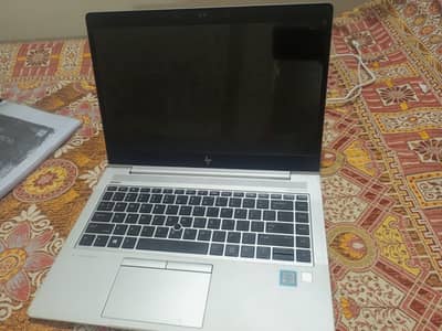 HP core i5 8 generation laptop