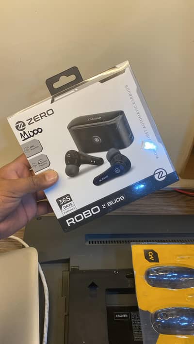 ROBO z Buds