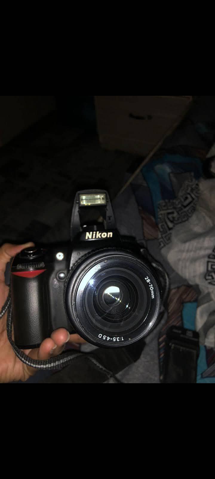 DSLR camera 0