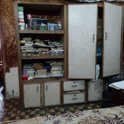 Almirah for sale