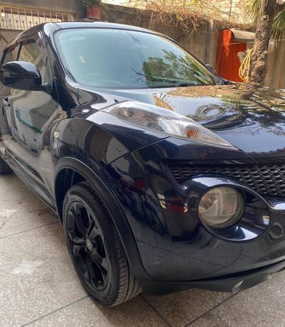 Nissan juke top of the line total genuine car 100 percent