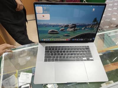 MacBook Pro 2019 32/512 16 Inches