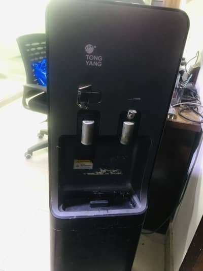Tong yang water dispenser