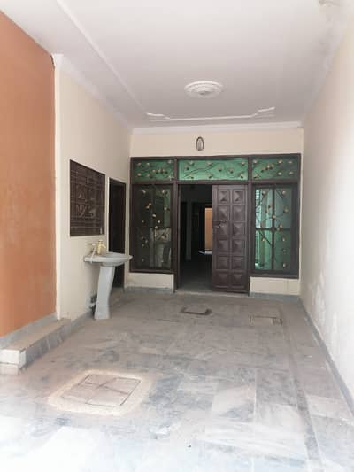 5.5 marla saprit house available