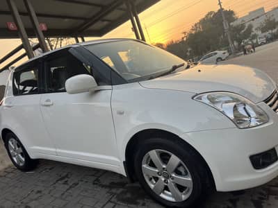 Suzuki Swift 2018 DLX just like brand new automatic