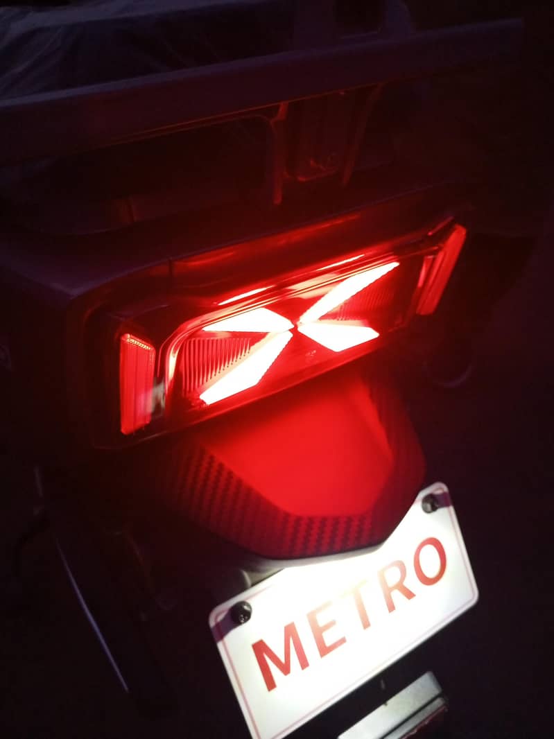 Metro Thrill Pro 1