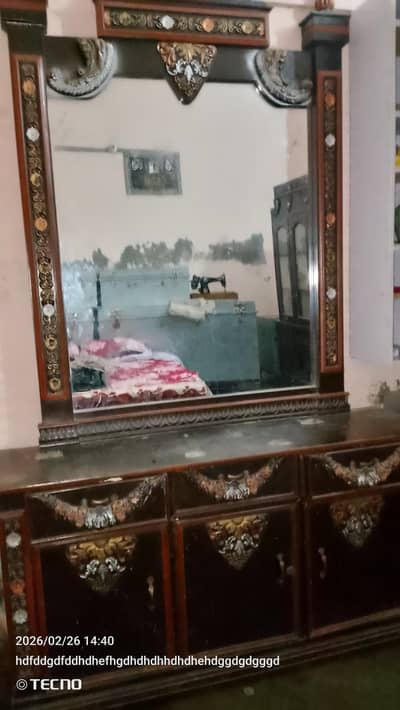 dressing table and showkass