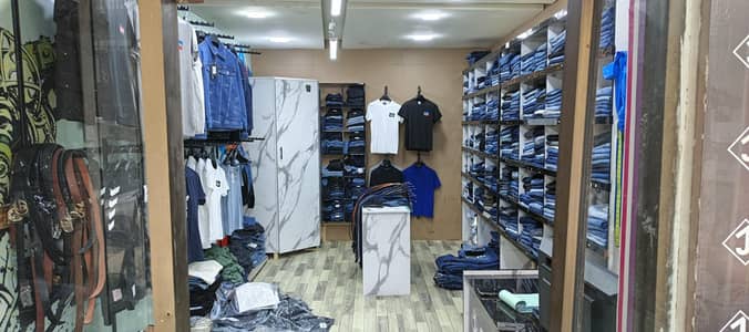 garments shop ky leye experienced salesman required hy