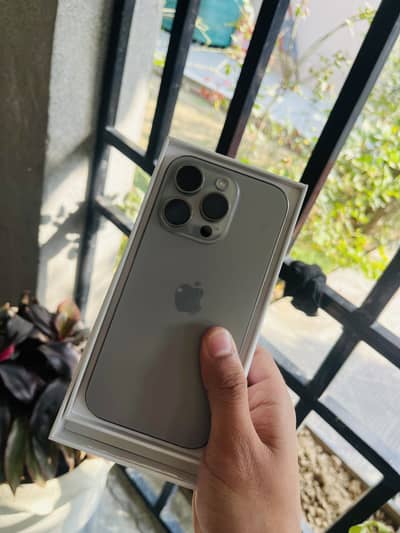 16 pro 256 gb full box