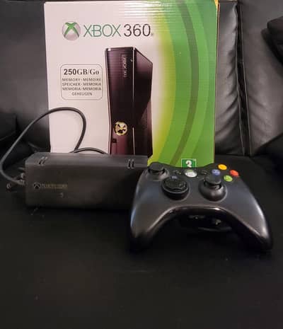 Xbox 360 Slim