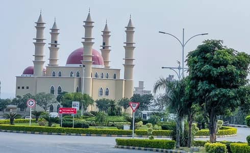 Developed 10 Marla Plot For Sale In L Block Gulberg Islamabad | Possession Ready