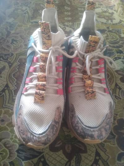 shose size 8 bht achi cheez hy