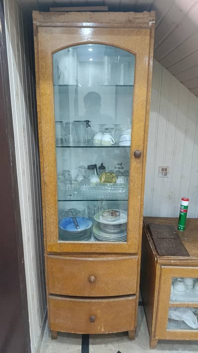 2 Pure wooden crockery showcase