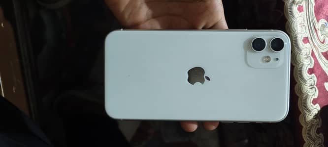 iPhone 11 10/10 condition 64 gb non PTA battery health 83%