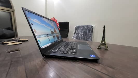 toshiba i7 11th 16Gb (03256785678)