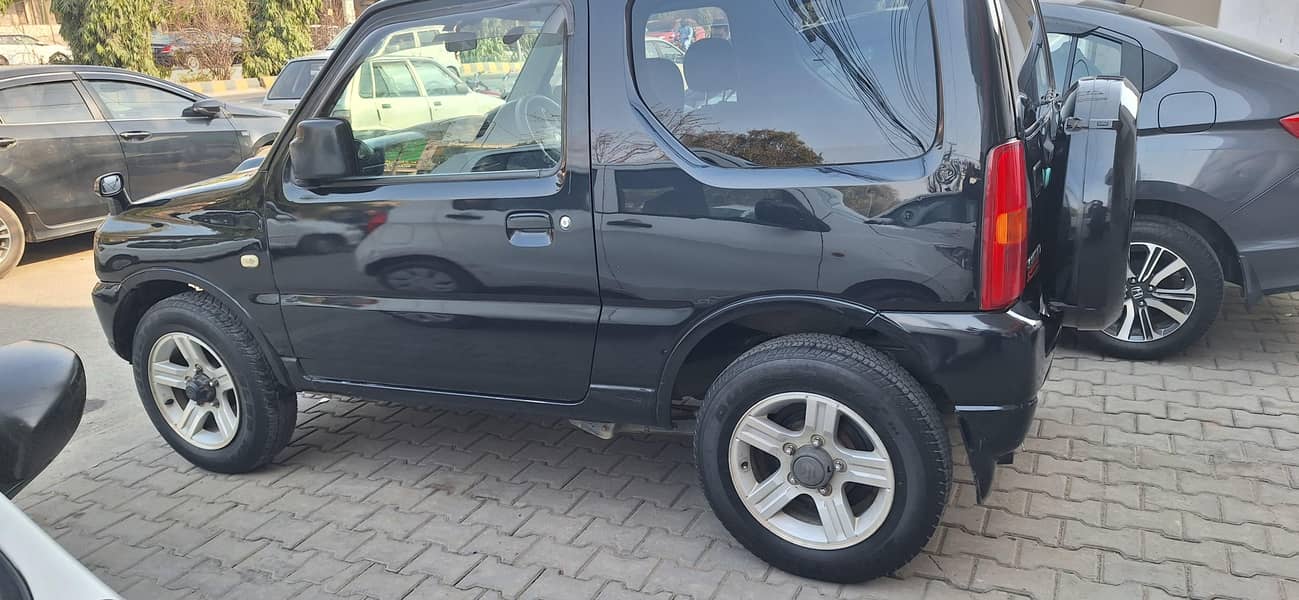 Suzuki Jimny Model 2008 5