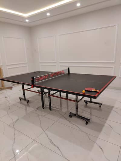 Table tennis/ ping pong table
