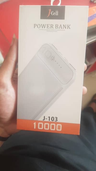 braned new 10/10 condion 10000 maH modle j-103