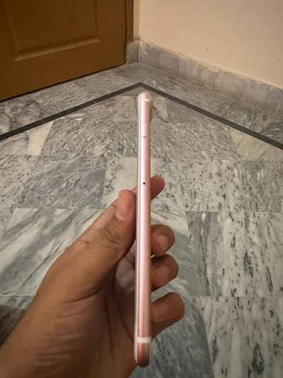 I phone 7 plus [03340170037]