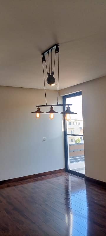 Avail Yourself A Great Prime Location 10 Marla House In G-13