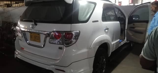 Toyota fortuner TRD sportivo white 2016