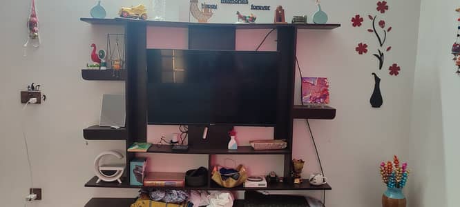 LED UNIT AND CONSOLE