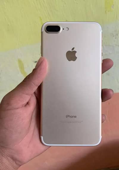iphone 7 plus 128 GB my WhatsApp number 03 25 022 67 56