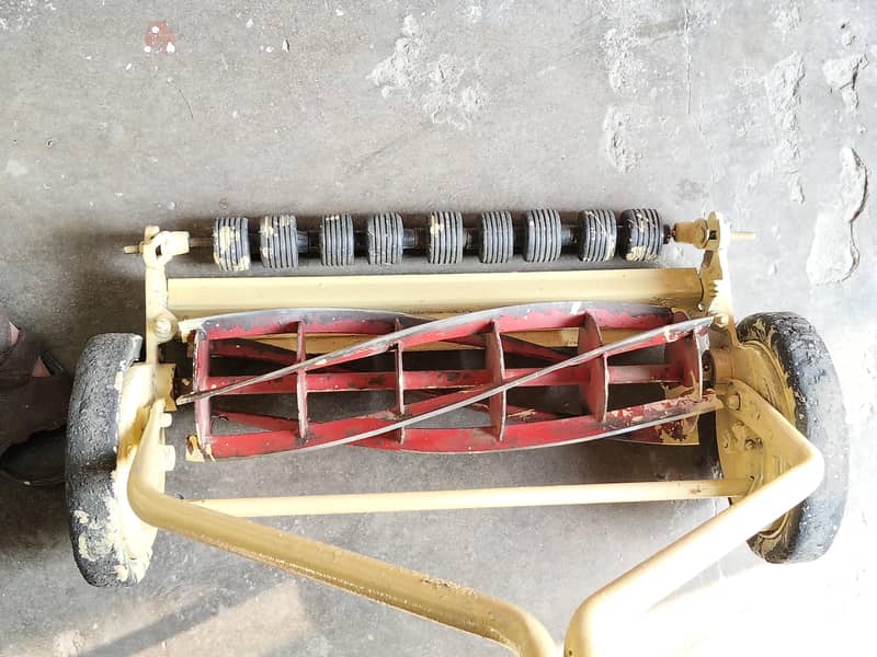 Grass cutting machine 5