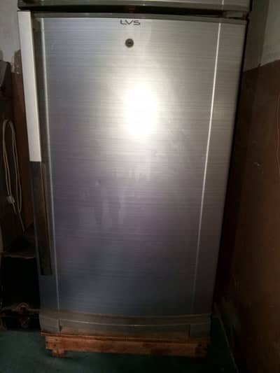 Dawlance Refrigerator for sell in karachi used condition
