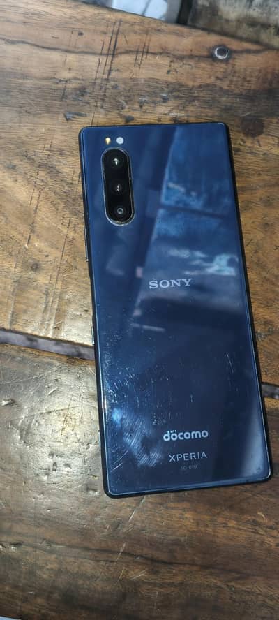 10/9 condition official pta approved Snap dragon 855 Ram 6 storage 64