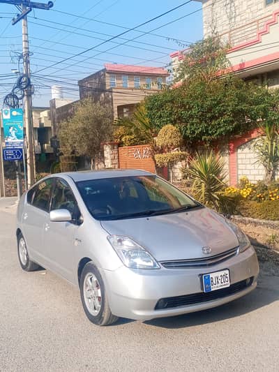 Prius 2010/14 Islamabad number